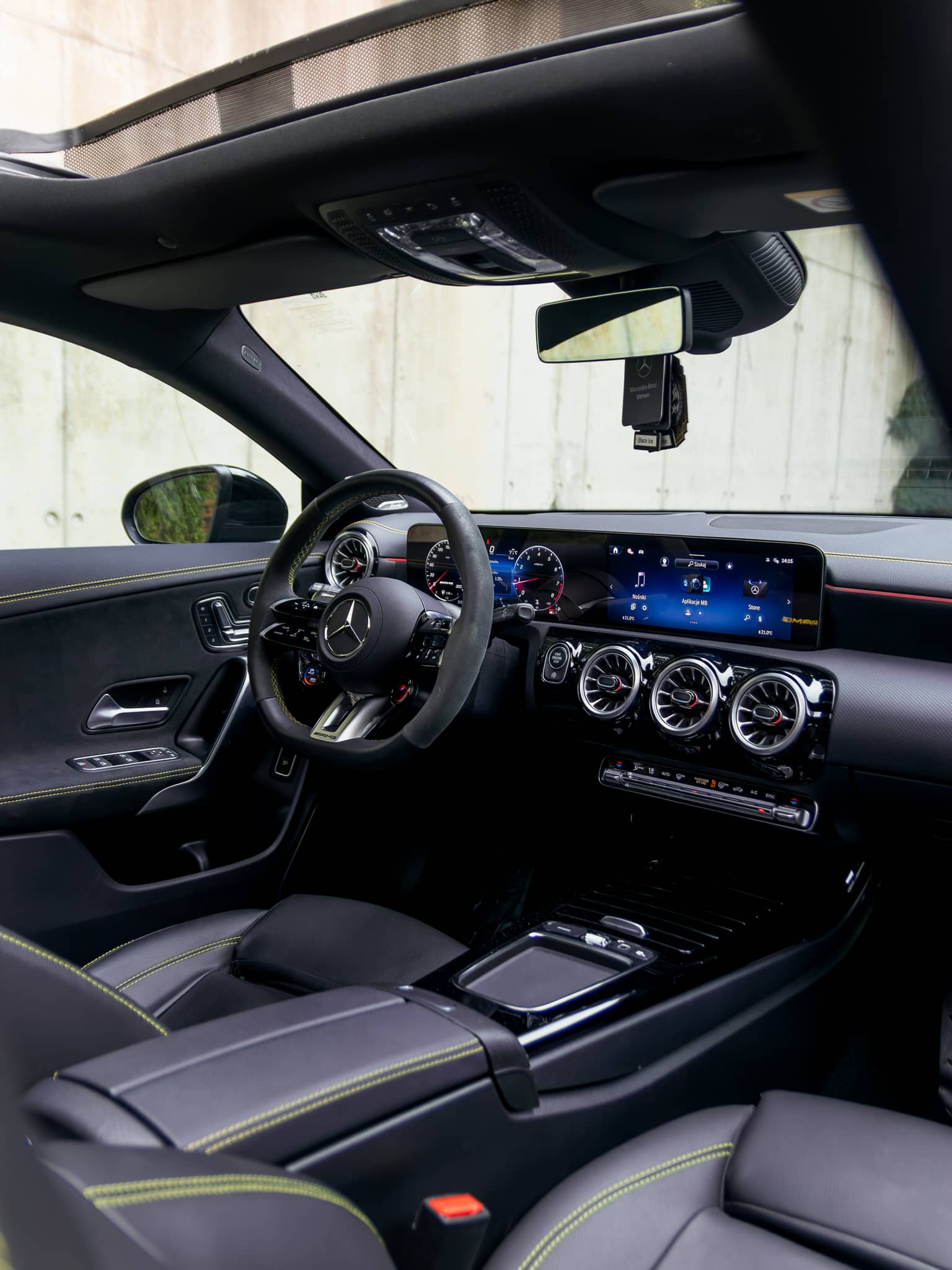 Wynajem Mercedes CLA 45s AMG Gdańsk — Mercedes